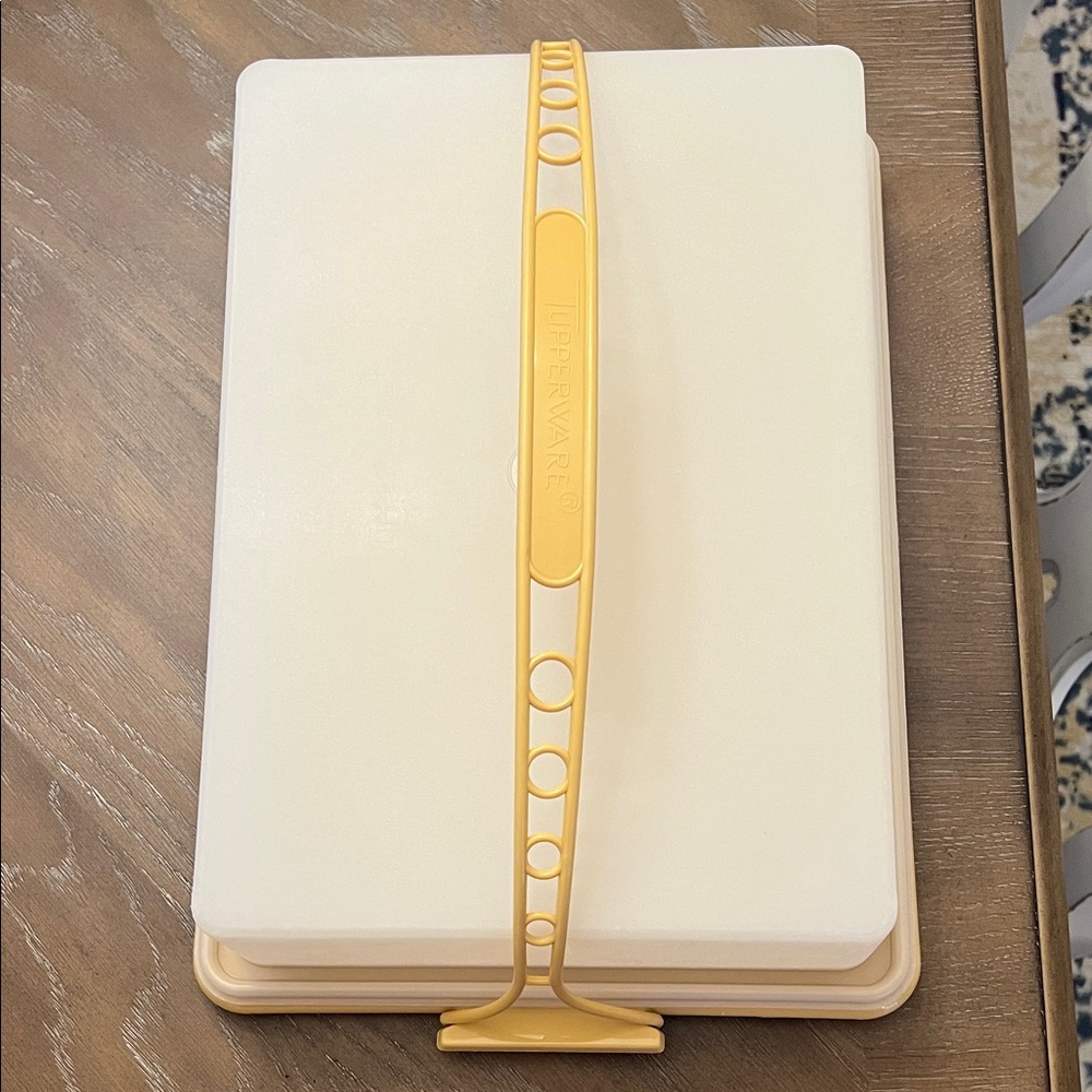 Tupperware Cream and Yellow Rectangular Carrier